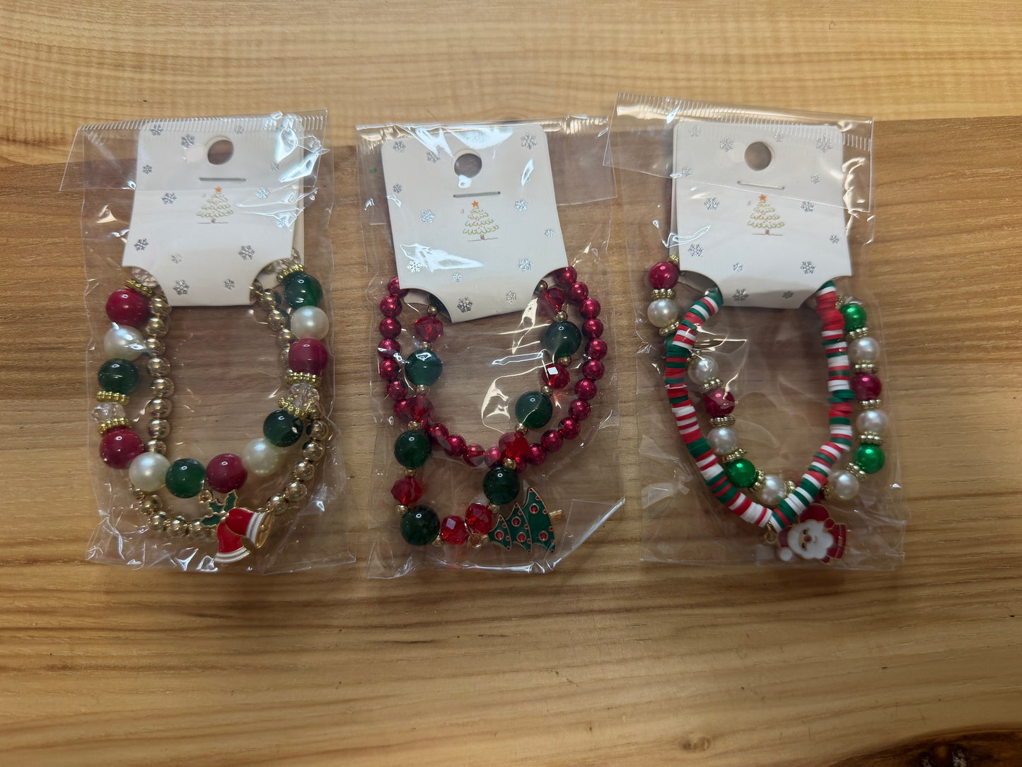 Christmas Stretchy Bracelet (Assorted Beads)