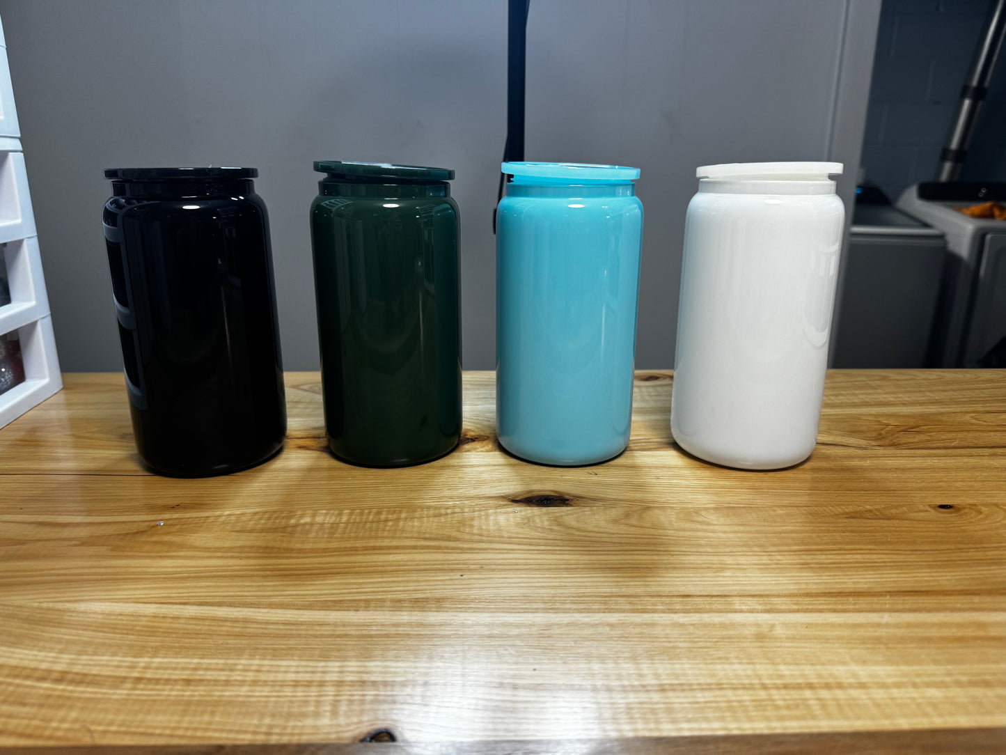 LIVE CUPS