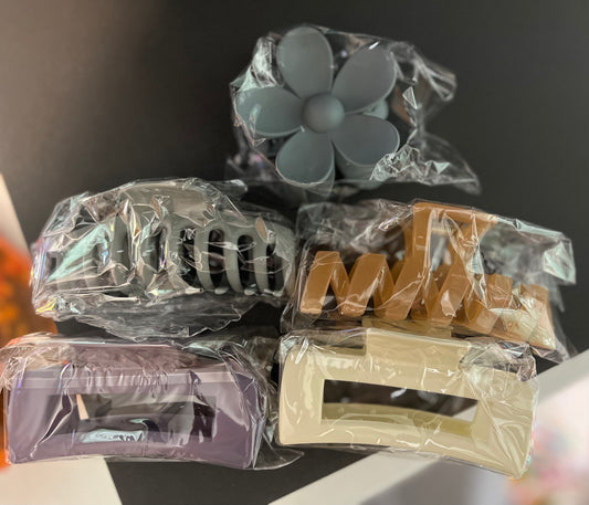 CLAW CLIP MYSTERY BUNDLE (NOT DONE ON LIVE)